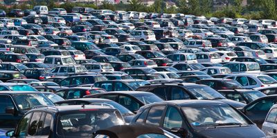 Autoprijzen stijgen sneller dan ooit: commerciële keuze of verplichting?